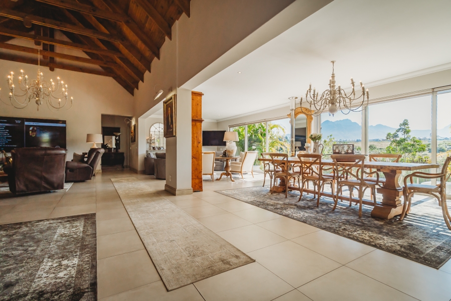 3 Bedroom Property for Sale in Kraaibosch Manor Western Cape